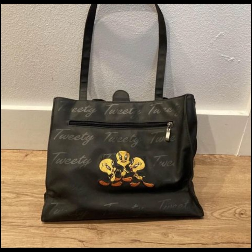 Tweety Bird Warner Brothers Purse Embroidered.